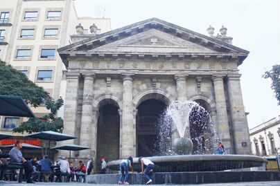 La biblioteca Octavio Paz, joya dañada por incendio