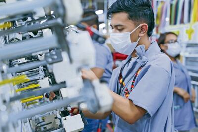 Nearshoring ha beneficiado a México, sin embargo aún lo amenaza la recesión: Moody’s