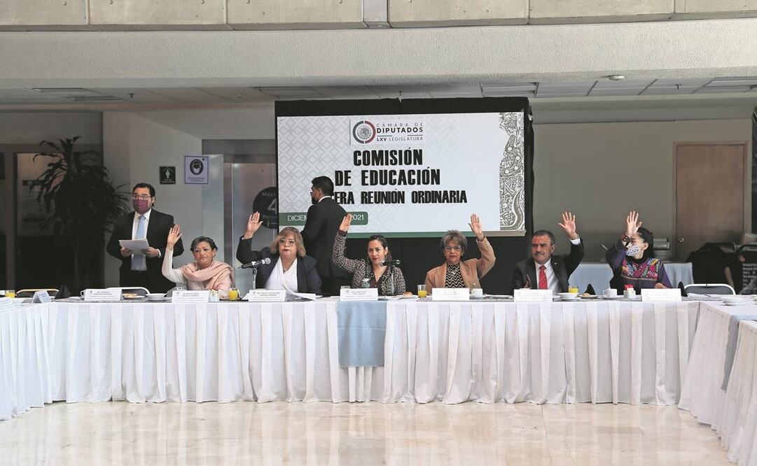En la Comisión de Educación, las bancadas de Morena-PT-PVEM acordaron pedir a la SEP devolver las Escuelas de Tiempo Completo. Foto: Especial.