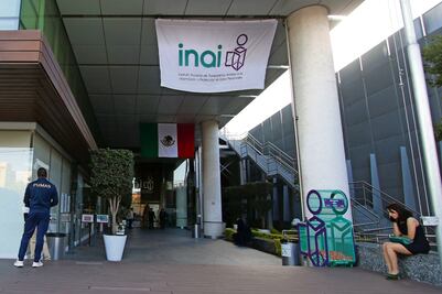 El INAI mete presión al director del CIDE... 