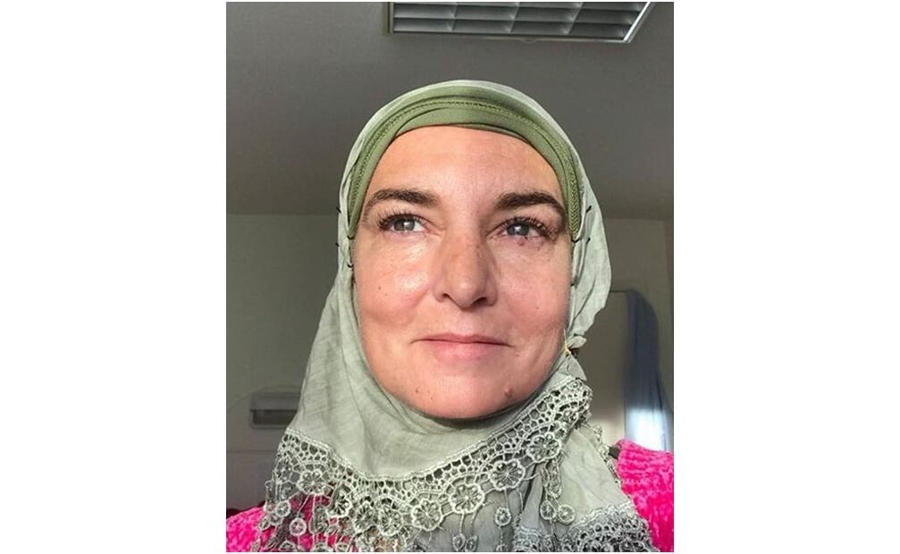 En los últimos días, la cantante de 51 años publicó varios selfies en los que aparece con hiyab