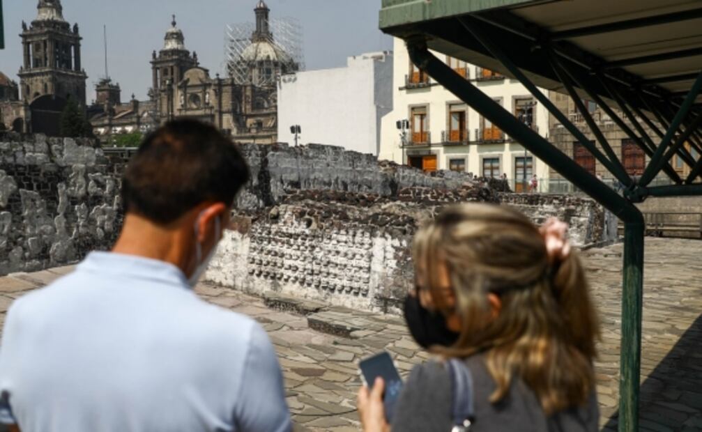 Un rayo sobre Templo Mayor, balazos en Michoacán y la Ley Olimpia, entre las fotos de la semana