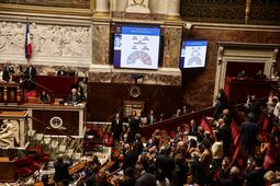 Francia aprueba ley que legaliza la eutanasia y el suicidio asistido; es aplicable a pacientes con enfermedades irreversibles graves