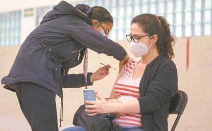 Covid cobra la vida de 233 mil 425 personas en México