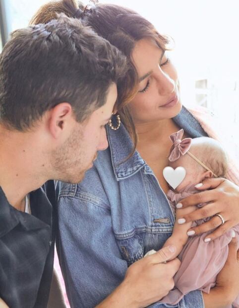 Priyanka Chopra y Nick Jonas presentan a su hija, la bebé pasó varios días en cuidados intensivos