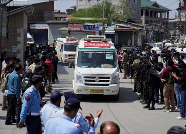 India promete una respuesta "fuerte y clara" tras masacre de turistas en Cachemira; al menos 28 personas murieron en un ataque armado