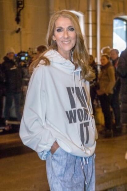 La sudadera de Céline Dion se vuelve viral por frase de empoderamiento