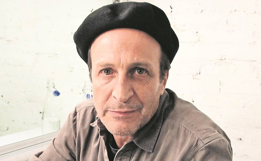 Estuvo antes con Luis Gerardo Méndez, pero no hablaron de la obra (CARLOS MEJÍA. EL UNIVERSAL)