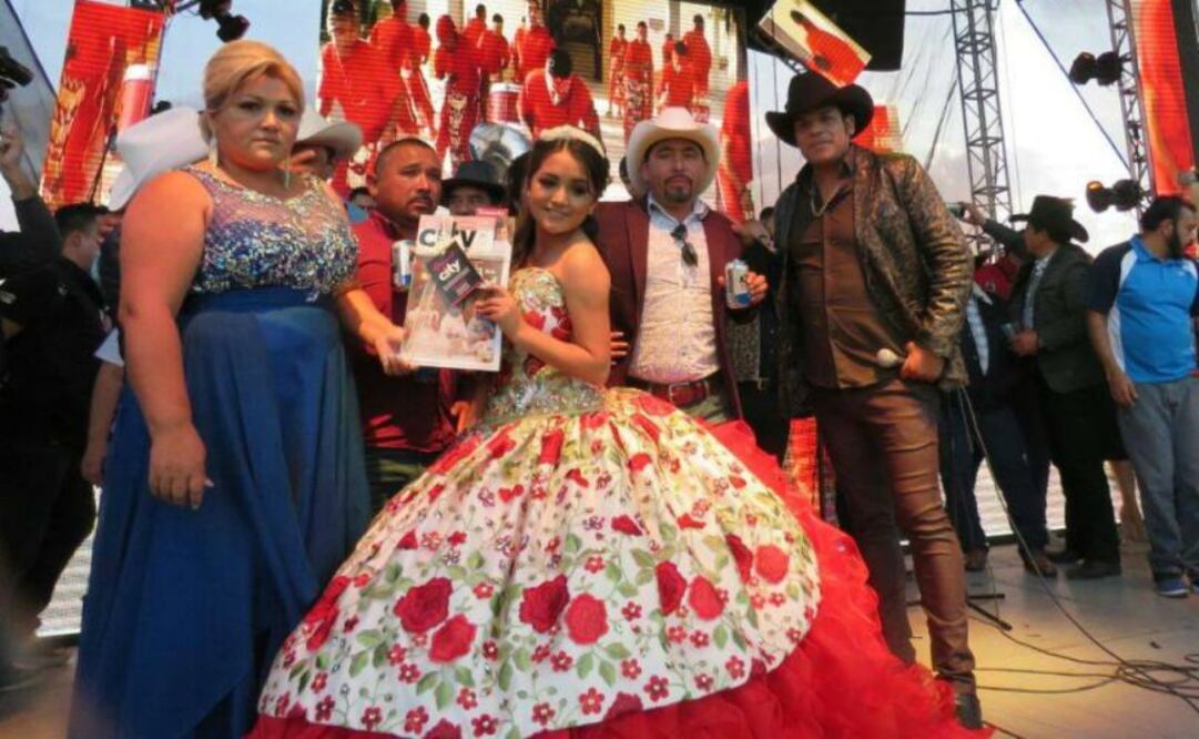 Los usuarios subieron fotos, gifs y comentarios como "Ya empezaron los #XVanosdeRubi y yo estoy en mi casa", "Y así las calles vacías de la #CDMX porque la mitad de la gente está en los #XVanosdeRubi y la otra mitad estamos trabajando"