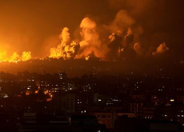 Rusia prohíbe vuelos nocturnos a Israel y no prevé por ahora organizar repatriaciones