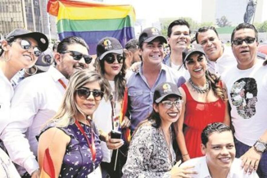 Aristóteles Sandoval apoya marcha gay