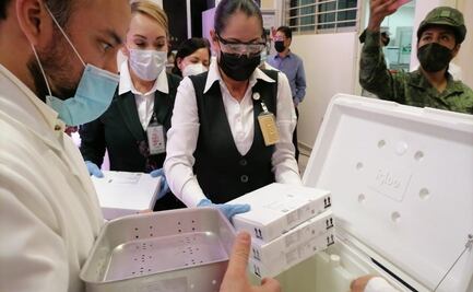 Brigadistas universitarios de Sinaloa se desplazan para aplicar vacunas a adultos mayores