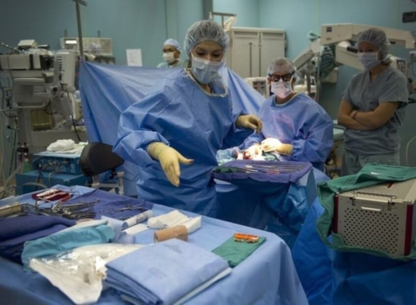 Especialistas ven en México deficiencia en obtención de plasma; “somos dependientes de EU”