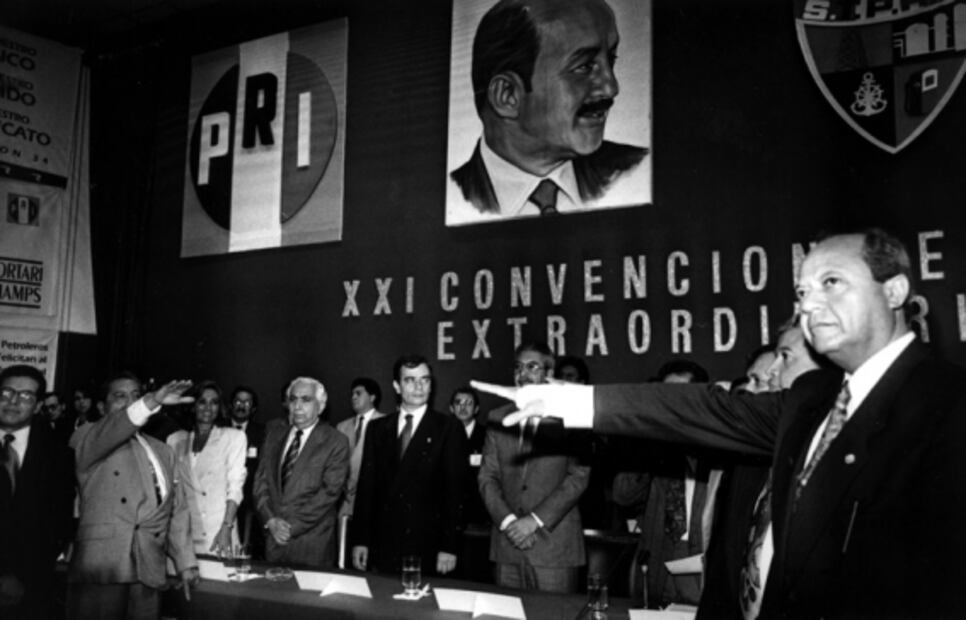 ¿Quién es Carlos Romero Deschamps, el líder del sindicato de Pemex?