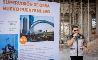 Samuel García supervisa obras del Puente La Virgen y el Puente Nuevo en Monterrey; beneficiarán a 3 mil personas diariamente