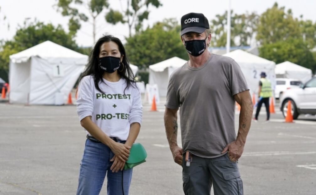 Fundación de Sean Penn está por dar una quinta parte de las pruebas de Covid-19 en EU