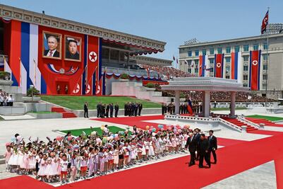 Kim y Putin oficializan su alianza anti-EU