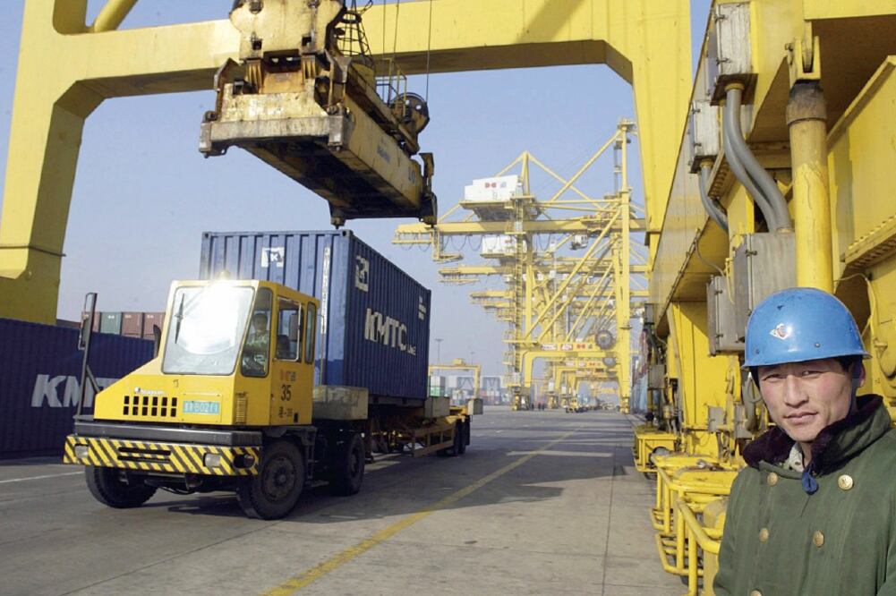 Recientemente, EU volvió a poner cota a las exportaciones de chips esenciales para el desarrollo de tecnología de la inteligencia artificial y la Unión Europea abrió una investigación sobre las subvenciones chinas a los vehículos eléctricos. Foto: Archivo / EL UNIVERSAL