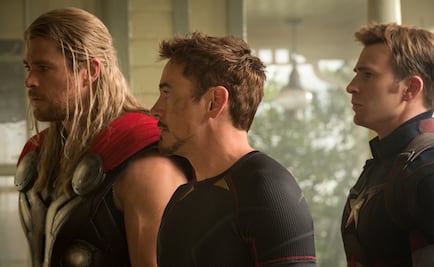 ¿Cómo es el póster completo de "Avengers: Infinity War"?