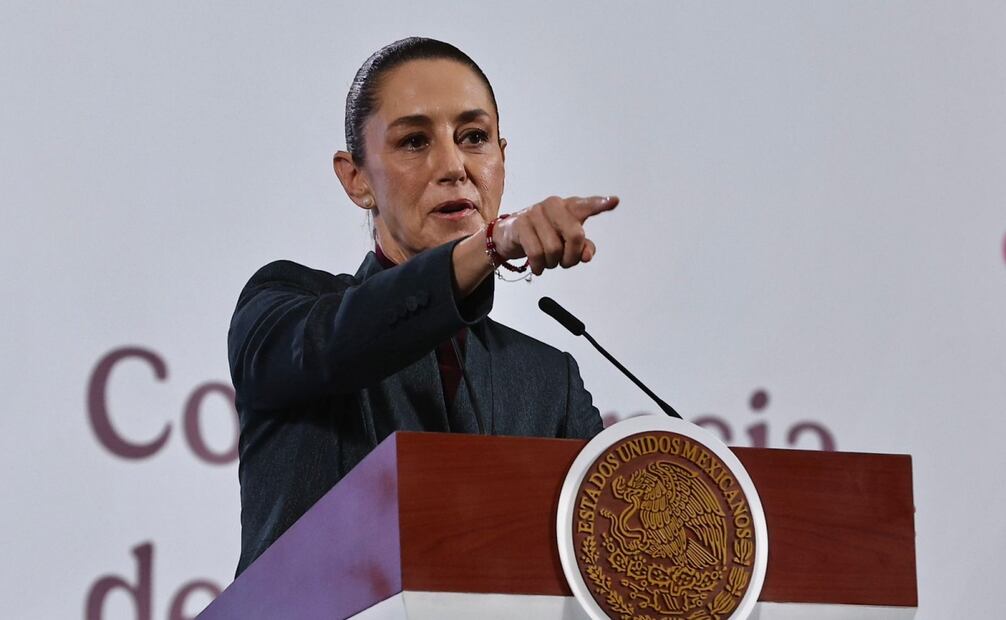 La presidenta Claudia Sheinbaum Pardo compartió que se siente orgullosa de representar a México, tras haber participado en la Cumbre del G7 en Canadá, y tras haberse reunido con líderes como el primer ministro canadiense, Mark Carney. Fotos: Berenice Fregoso/EL UNIVERSAL