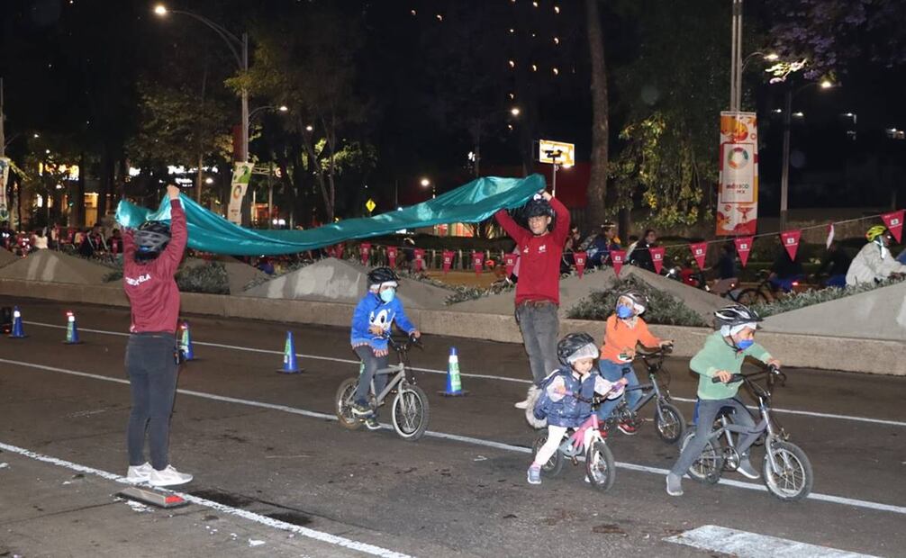 En la Biciescuela cualquier persona mayor a tres años podrá aprender a conducir la bicicleta. Foto: Especial