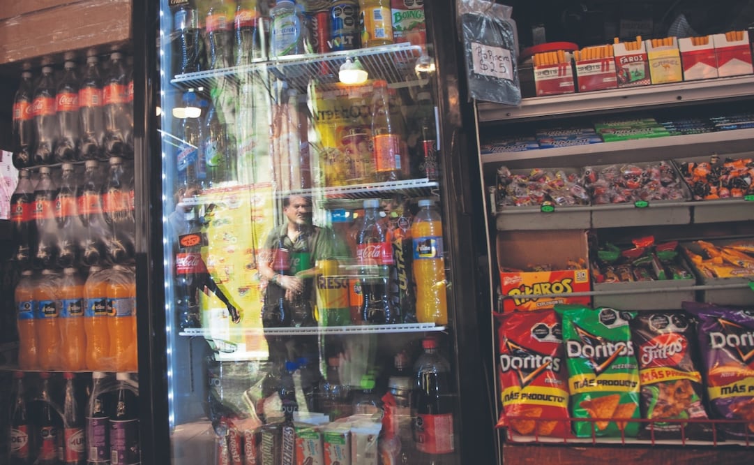 Empresarios del ramo refresquero advierten que por el nuevo gravamen para las bebidas saborizadas se provocará un alza de precios al consumidor de 10% a 15%. ARCHIVO EL UNIVERSAL