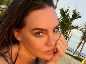 Belinda luce pantalones transparentes que serán tendencia en 2023