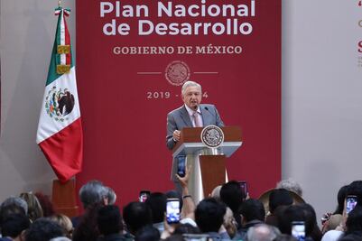 AMLO declara “el fin de la política neoliberal”