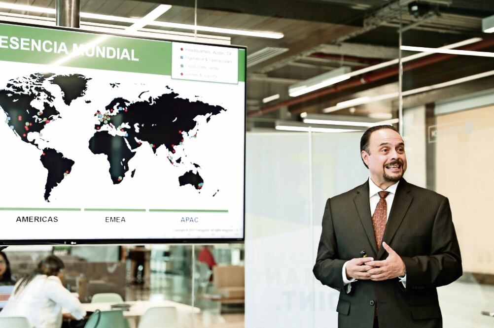 Ramón Salas, director regional de Forcepoint, explicó que 70% de los millennials entiende que debe contar con contraseñas seguras y fuertes, pero 42% utiliza el mismo password para diversas aplicaciones (ALEJANDRA LEYVA. EL UNIVERSAL)