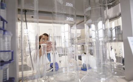 Un escándalo en producción de vacunas presiona a China abrir investigación