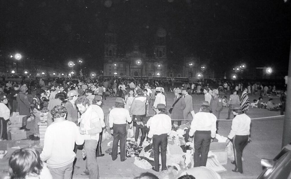 Además del Zócalo, otros sitios sirvieron de refugio al aire libre en 1985. En la Av. Puente de Alvarado –hoy Av. México-Tenochtitlán– se formó un campamento para habitantes de edificios dañados tras el segundo sismo. Foto: Archivo EL UNIVERSAL.