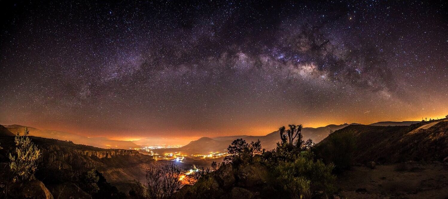 Así es el cielo nocturno en el Centro Vacacional El Salto y puedes contemplarlo desde una hamaca. (Foto: tomada de Facebook) 