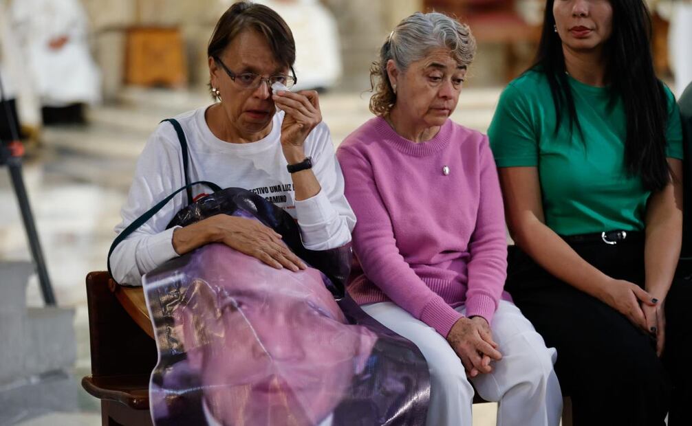 Carlos Aguiar Retes, arzobispo primado de México, encabezó la misa de jueves santo en la Catedral Metropolitana. Foto: Diego Simón Sánchez/ EL UNIVERSAL