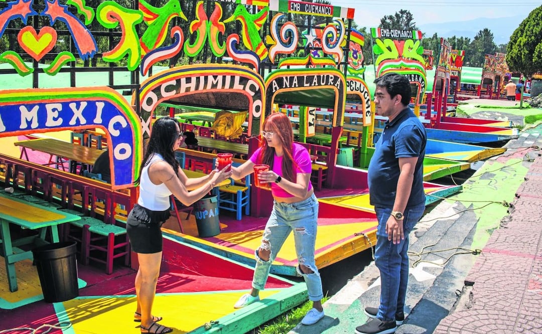 Se espera que en estas dos semanas de vacaciones el gasto ascienda a 275 mil millones de pesos. Foto: Gabriel Pano / EL UNIVERSAL