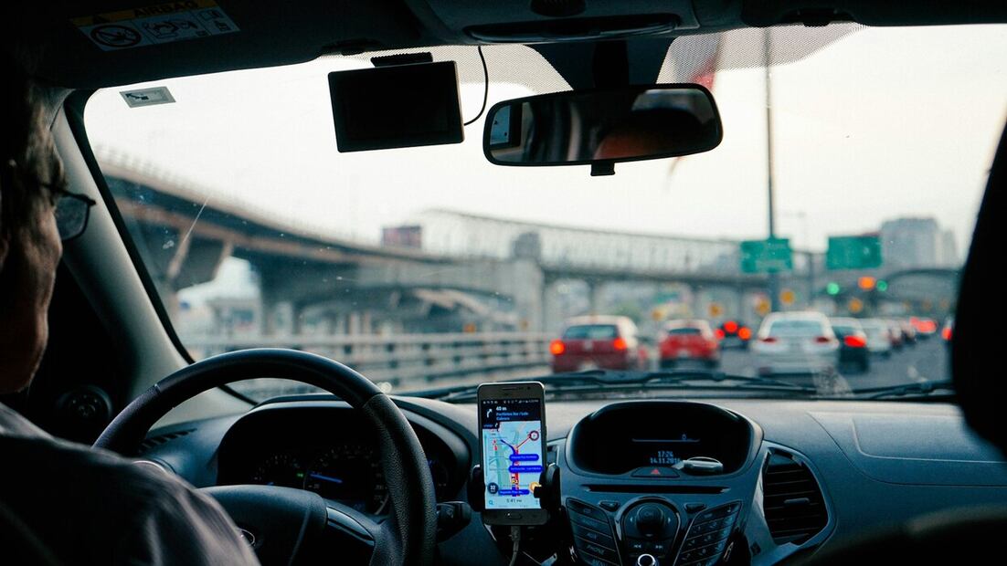 La licencia de conducir permanente se puede obtener en formato físico o digital. Foto: Unsplash