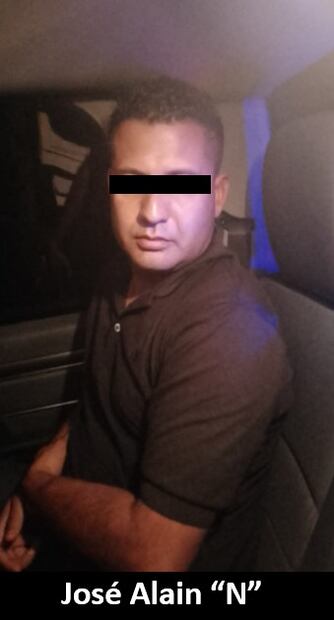 Rescatan en carretera de Sonora a niño sustraído por su padre; lo intentaba llevar a Michoacán