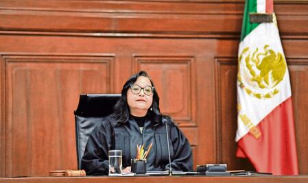 La batalla legal del exministro Zaldívar contra la presidenta de la Corte
