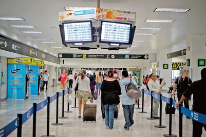 AMLO recomienda a sucesor revisar contraprestaciones de concesionarios en Aeropuertos