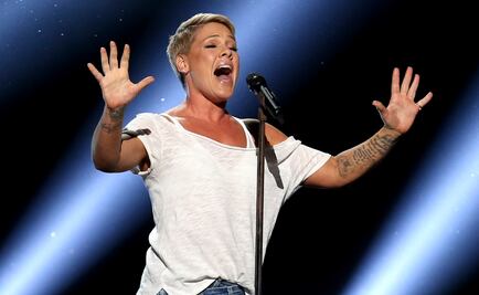 Pink sigue hospitalizada y cancela tercer concierto