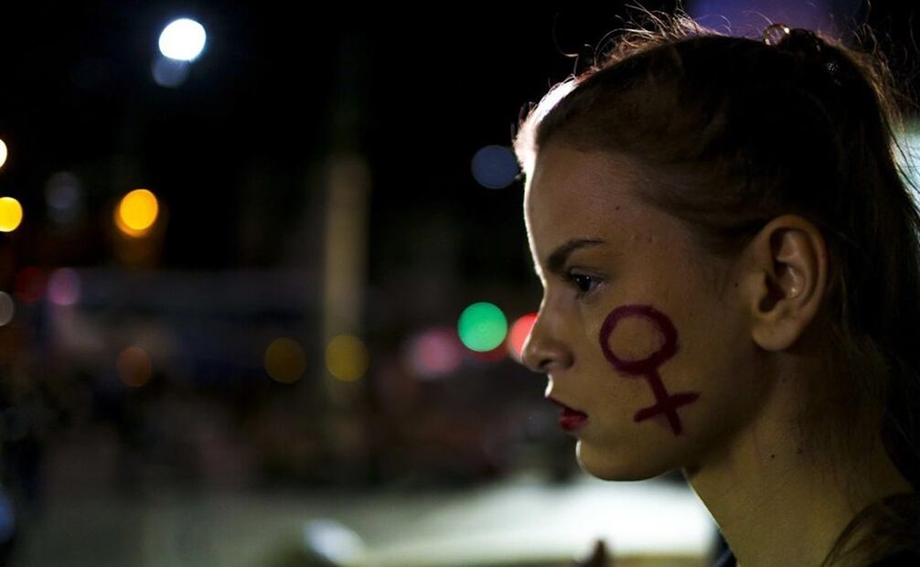 La violencia contra las mujeres y niñas es una de las violaciones de derechos humanos más extendidas y devastadoras a nivel mundial. Foto: Archivo/EFE