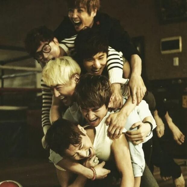 Shinhwa. Fuente: Instagram @shinhwa_official