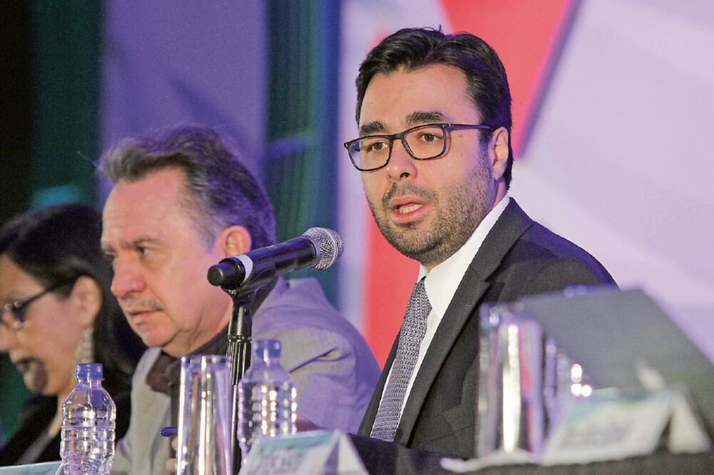 En la 57 Semana de Radio y Televisión, Gabriel Contreras resaltó la colaboración con autoridades estadounidenses para la replanificación del espectro que se utilizará en la licitación de televisión abierta (CARLOS MEJÍA. EL UNIVERSAL)