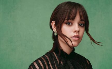 Jenna Ortega trae de vuelta las cejas decoloradas de los 90