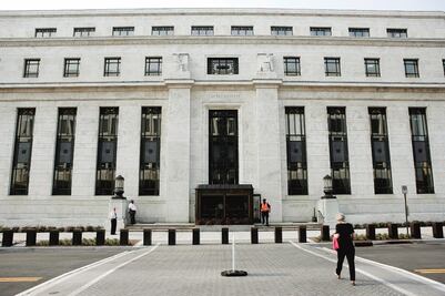 Anuncio de la Fed dictará acción de inversionistas