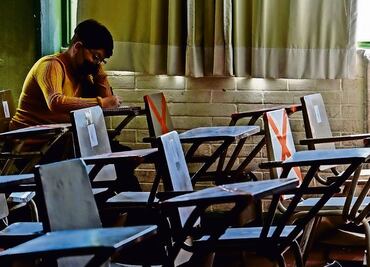 Perdió 367 mil estudiantes el bachillerato en tres años