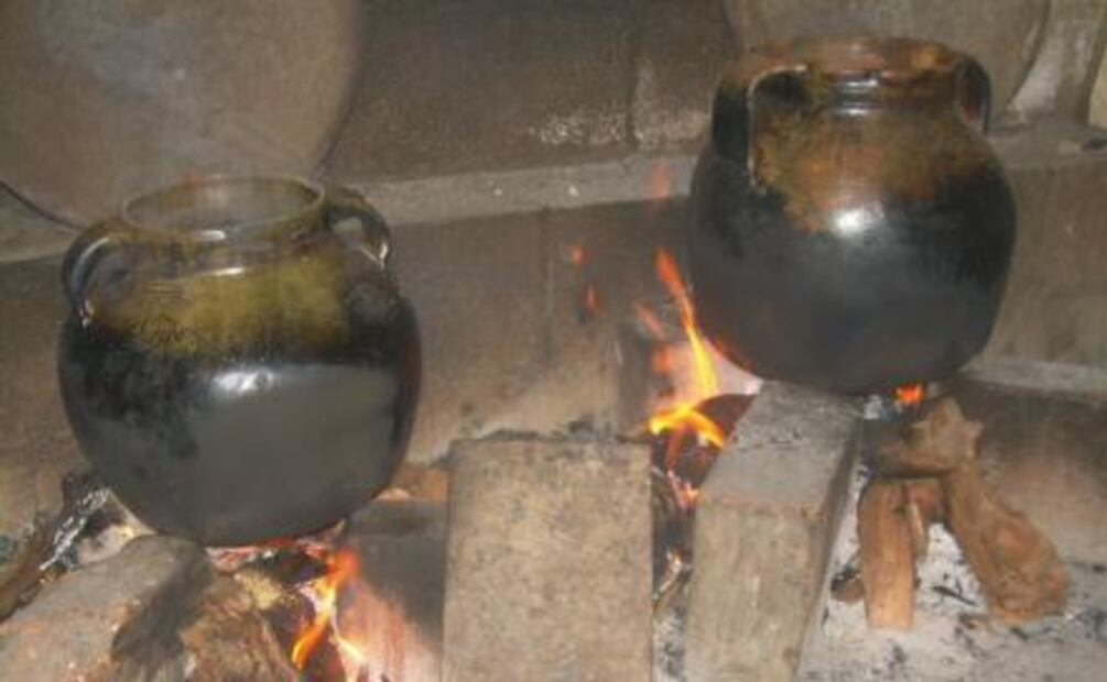 Utensilios mexicanos tradicionales en la cocina