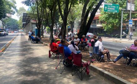 “Tuve que caminar más de siete kilómetros para llegar a mi trabajo"; capitalinos se muestran descontentos con bloqueos de la CNTE