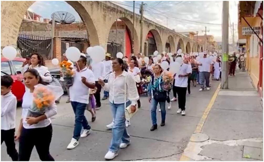 Habitantes de Acámbaro, Guanajuato salen a las calles y marchan para exigir paz y tranquilidad en la región (30/10/2024). Foto: Especial