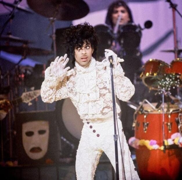 Premios Oscar 2023: ¿Qué cantantes famosos lograron llevarse la estatuilla dorada?