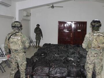Decomisan tres toneladas de cocaína en costas de BCS